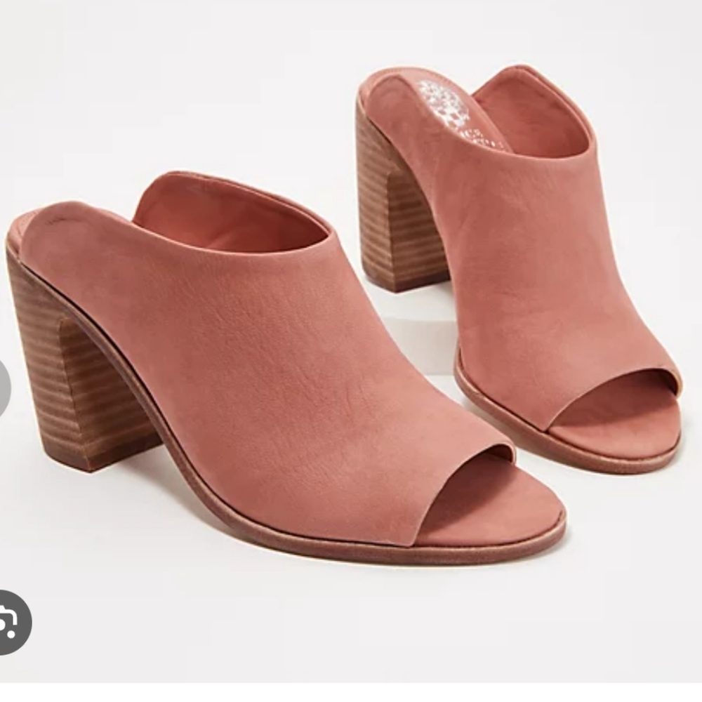 Vince camuto Slides